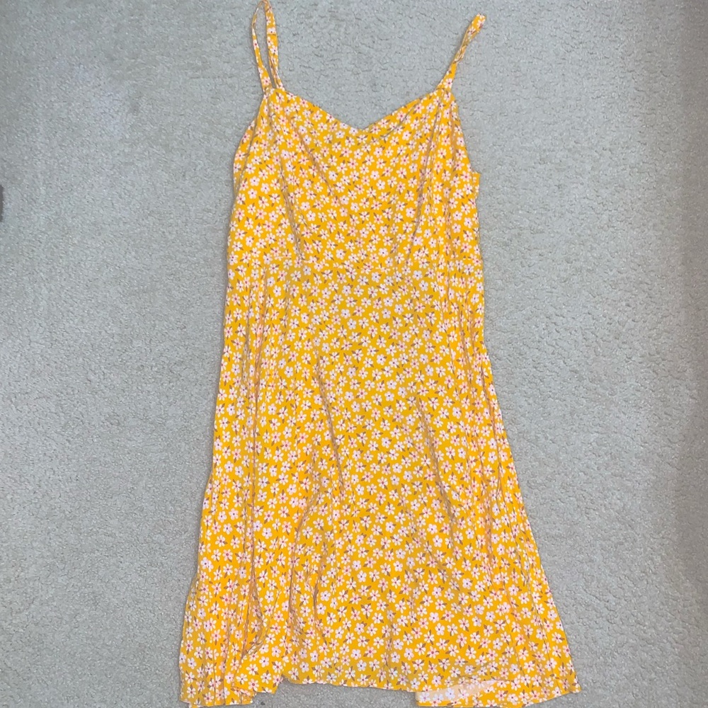 Yellow Old Navy dress